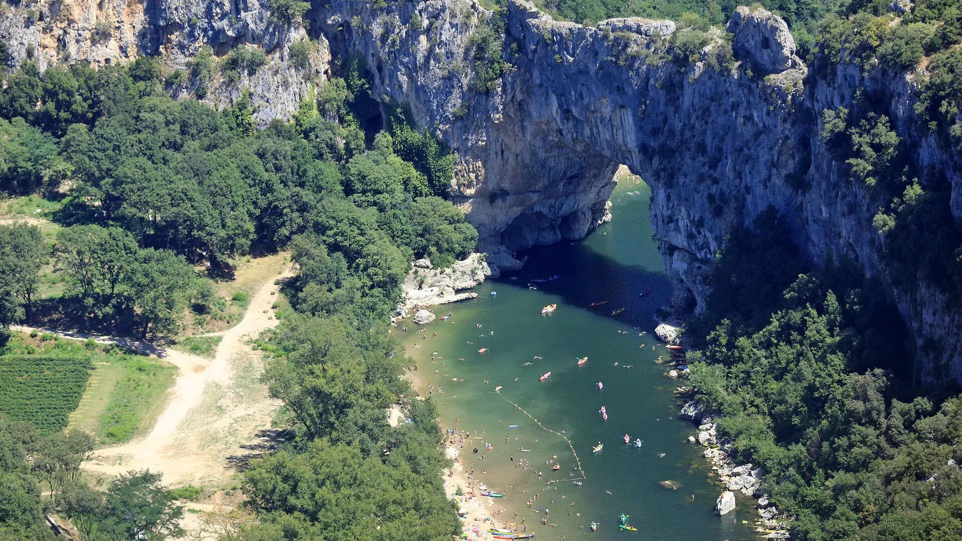 Camping près des Gorges de l'Ardèche