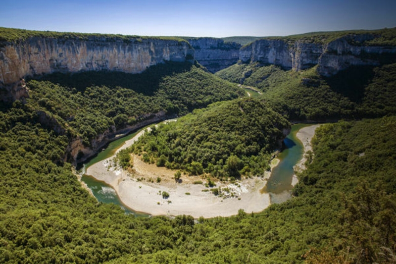 Gorges de l&#039;Ardèche près de Vallon Pont d&#039;Arc
